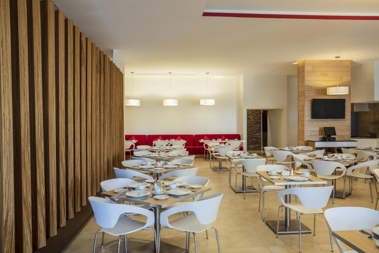 Fiesta Inn Celaya Galerias Zewnętrze zdjęcie